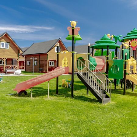 Domki Morena - Rodzinne Domki Blisko Plazy Karwia Exteriér fotografie