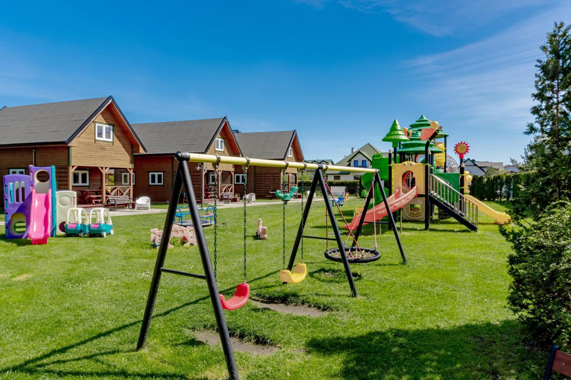 Domki Morena - Rodzinne Domki Blisko Plazy Karwia Exteriér fotografie